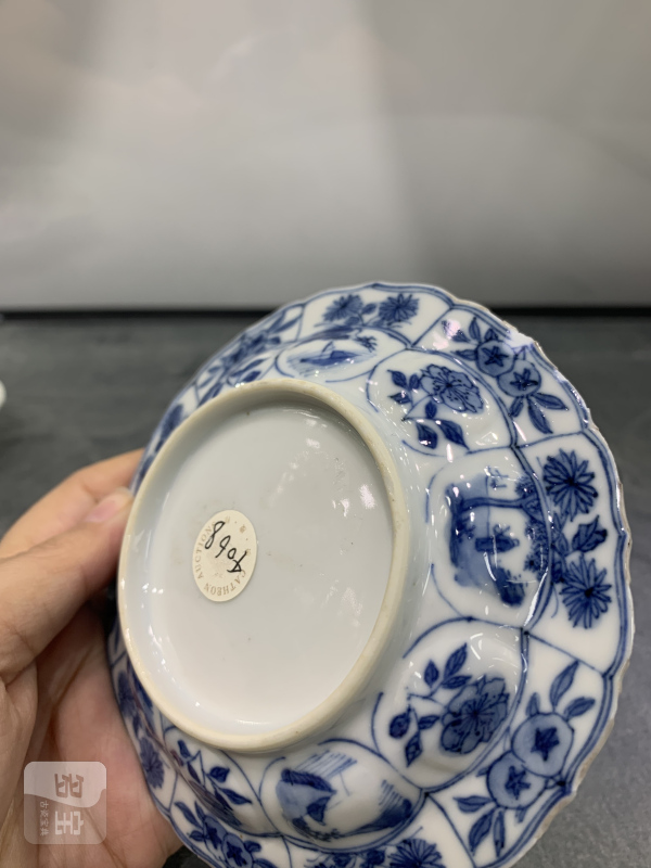 清康熙青花木兰秋狝纹花口小盘 - 图9